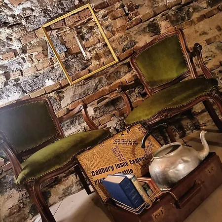 Maison 61 *