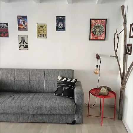 Maison 61 *