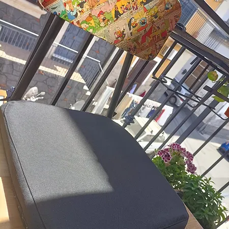 Maison 61 * Katania